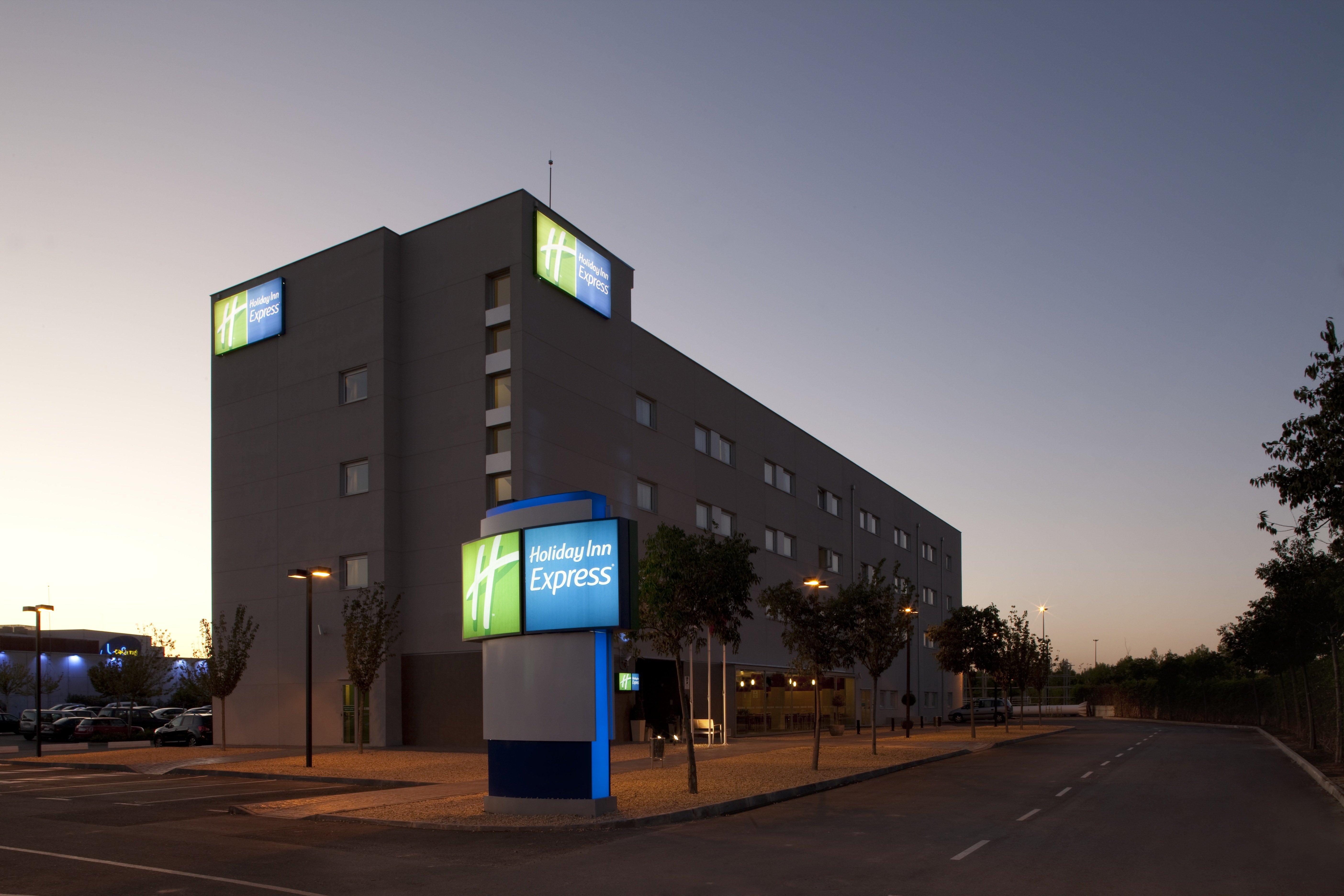 Holiday Inn Express Madrid-Getafe By Ihg Exterior foto